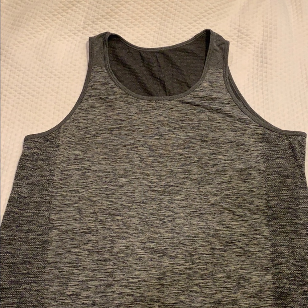 Lululemon Metal vent tank XXL